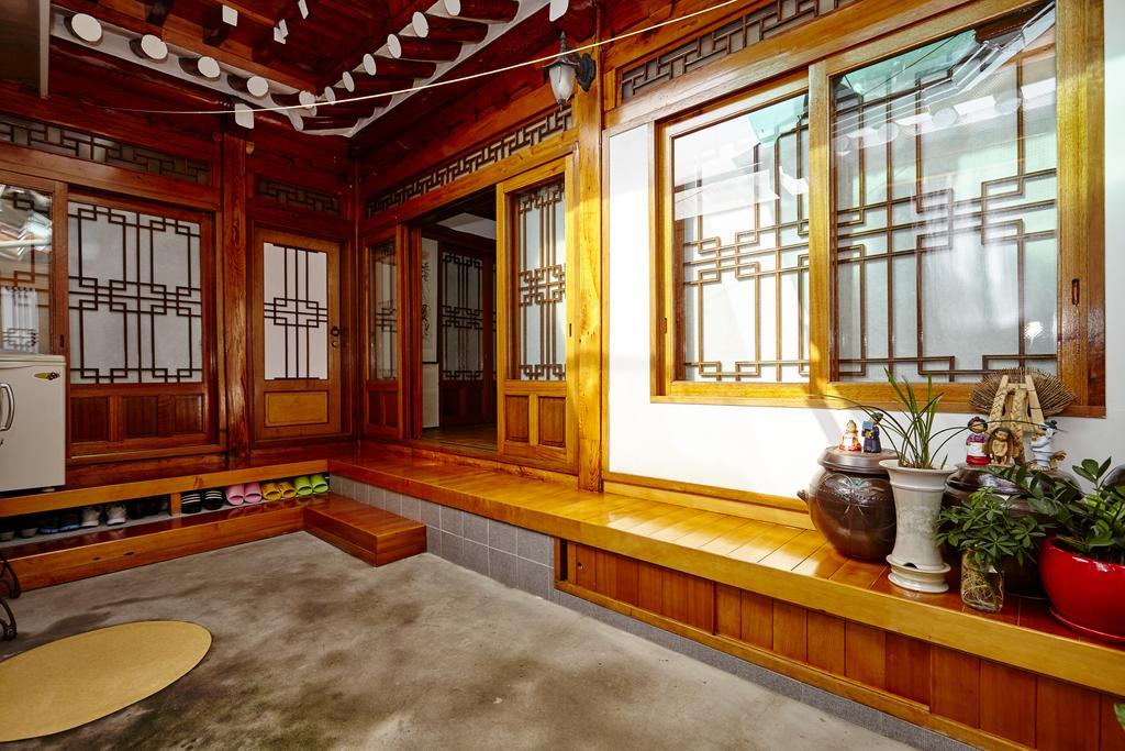 Hue Hanok 2*