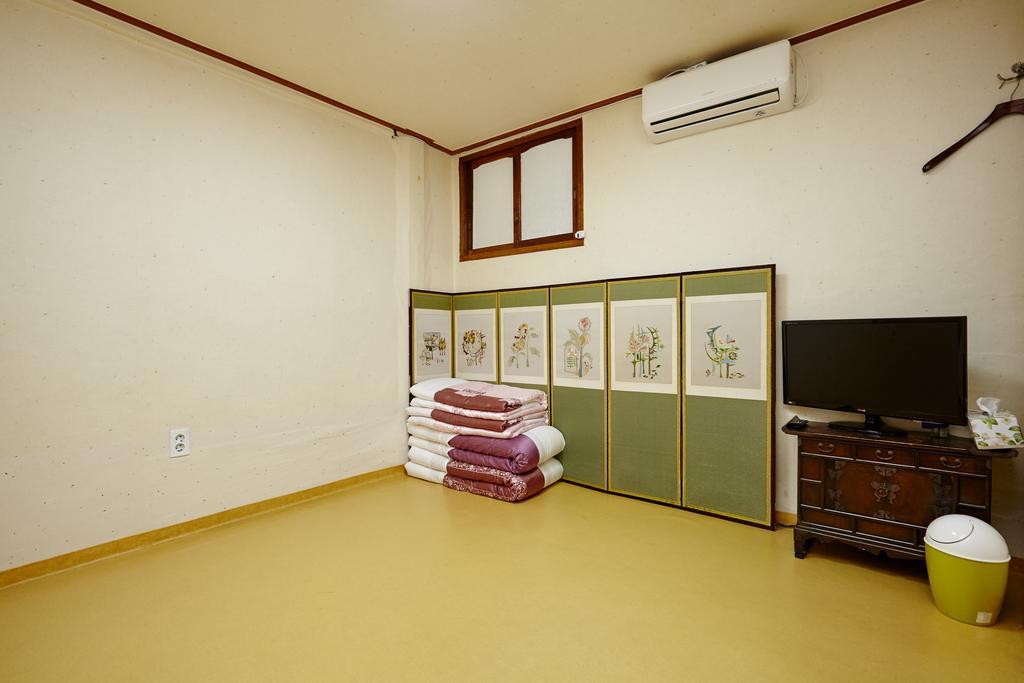 Hue Hanok Seoul
