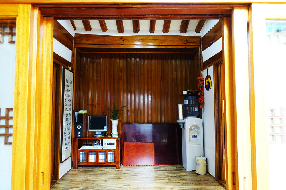 Hue Hanok 2*