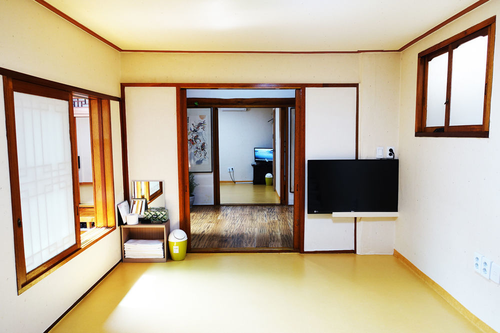 Hue Hanok Guest house 2*